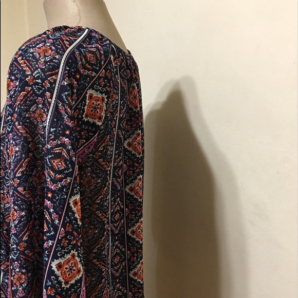 Forever 21 blouse - Picture 2 of 4